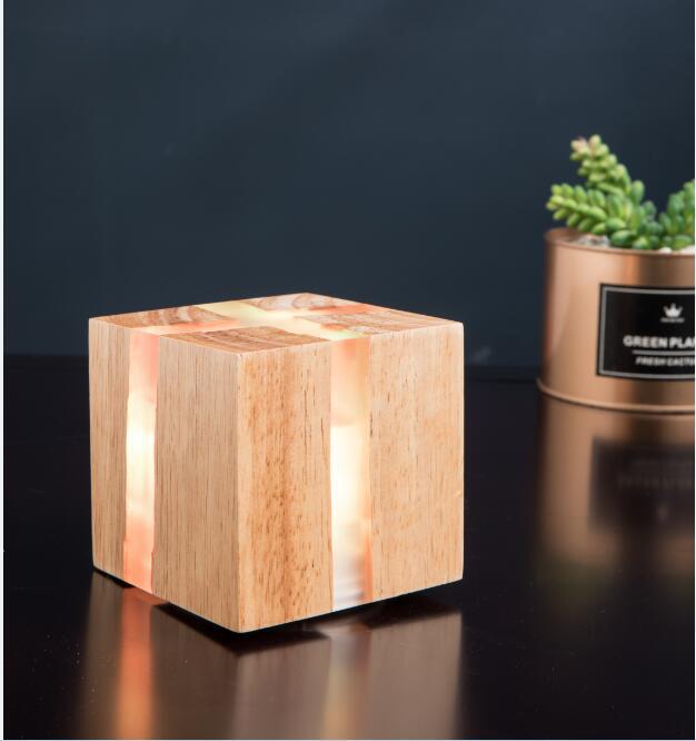 Kubo Solid Wood Cube Wall Light / 5W / Table Lamp Style Wood Color